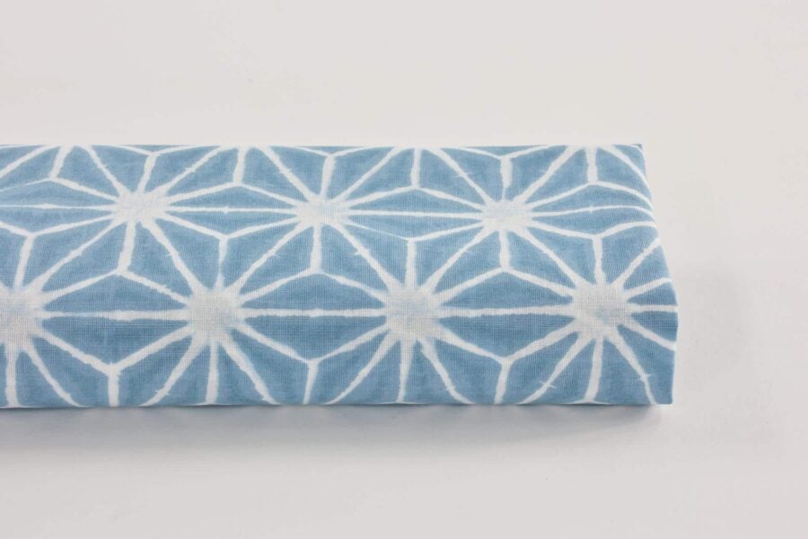 Asanoha Shibori white fabric blue background 1M