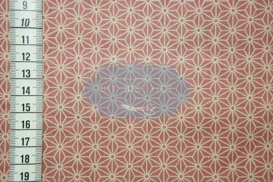Japanese fabric Asanoha ecru on a pink background