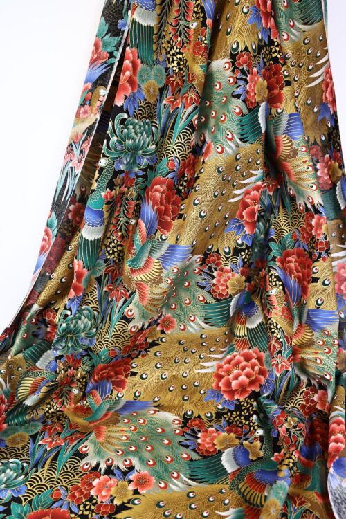 Tissu Japonais paon doré. Japan fabric, japanese fabrics, japanese fabric, japan textile