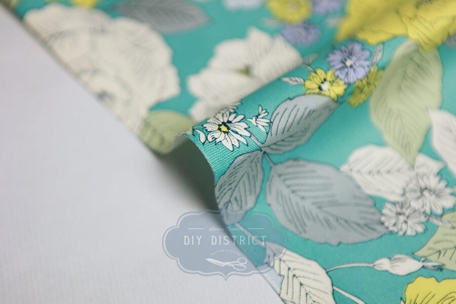 Sevenberry cotton twill flowers turquoise background