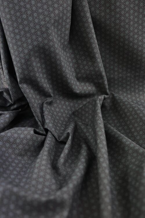 Tissu japonais Asanoha bleu fond bleu marine. Japanese fabric