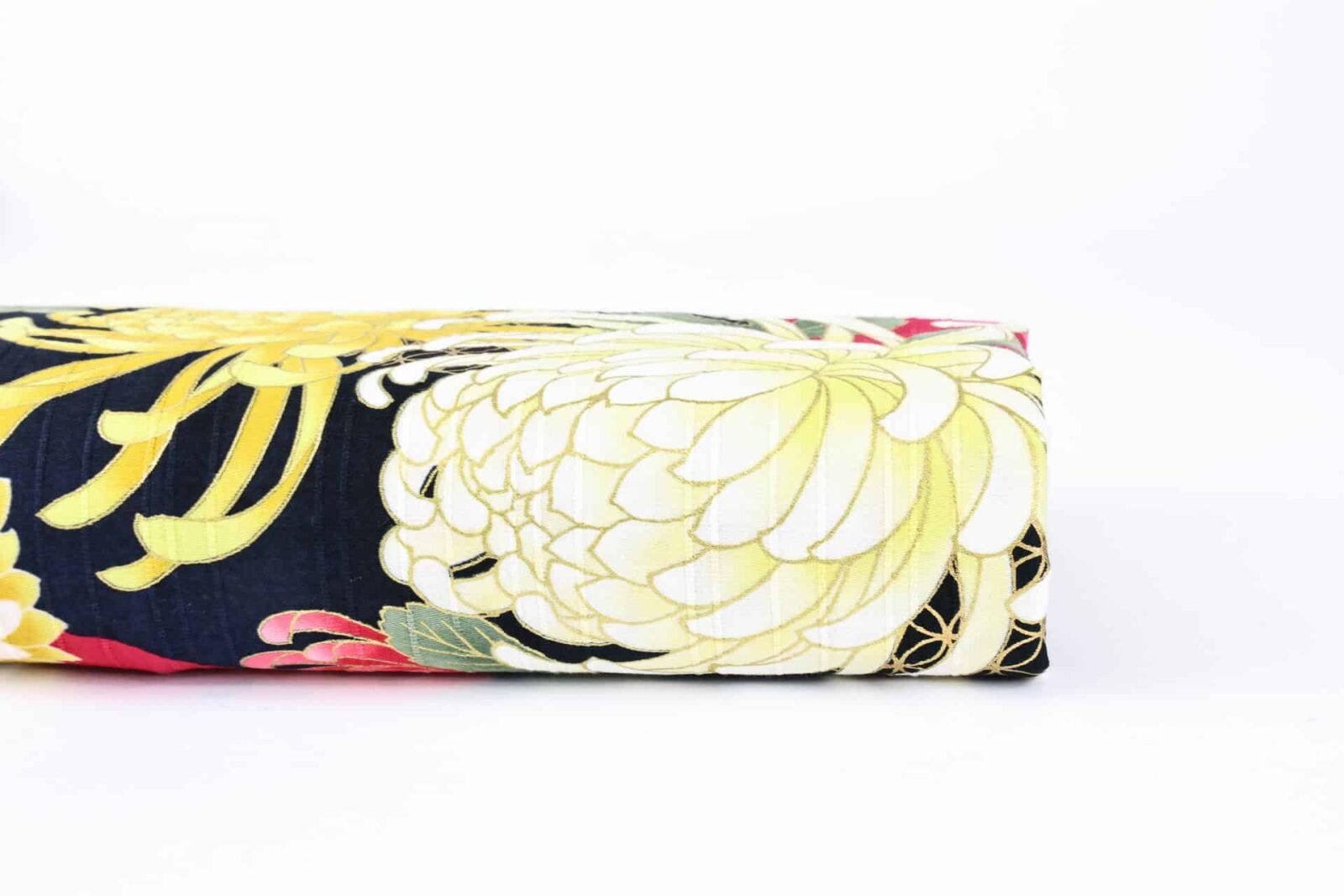 Tissu Chrysanthème Japonais fond rouge noir