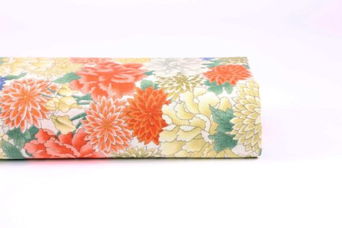 Tissu Japonais Pivoine Chrysanthème et Iris fond blanc