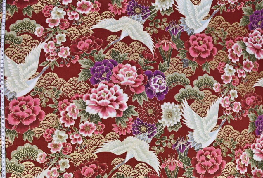 Tissu Héron Japonais doré fond rouge. Golden Heron Japanese fabric