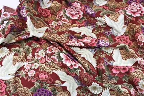 Tissu Héron Japonais doré fond rouge. Golden Heron Japanese fabric