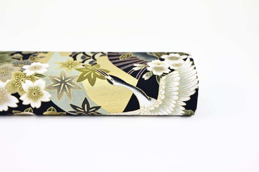 Tissu Japonais Grues Hana Gosho Guruma fond noir. Japanese Fabric Black Crane Hana Gosho Guruma