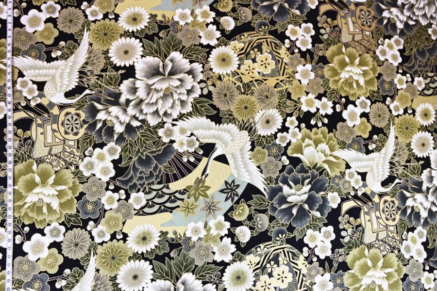 Tissu Japonais Grues Hana Gosho Guruma fond noir. Japanese Fabric Black Crane Hana Gosho Guruma
