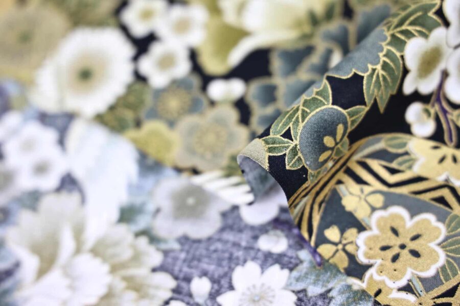 Tissu Japonais Grues Hana Gosho Guruma fond noir. Japanese Fabric Black Crane Hana Gosho Guruma
