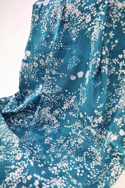 Nani IRO Lei Nani coton lawn bio bleu. Japanese fabric