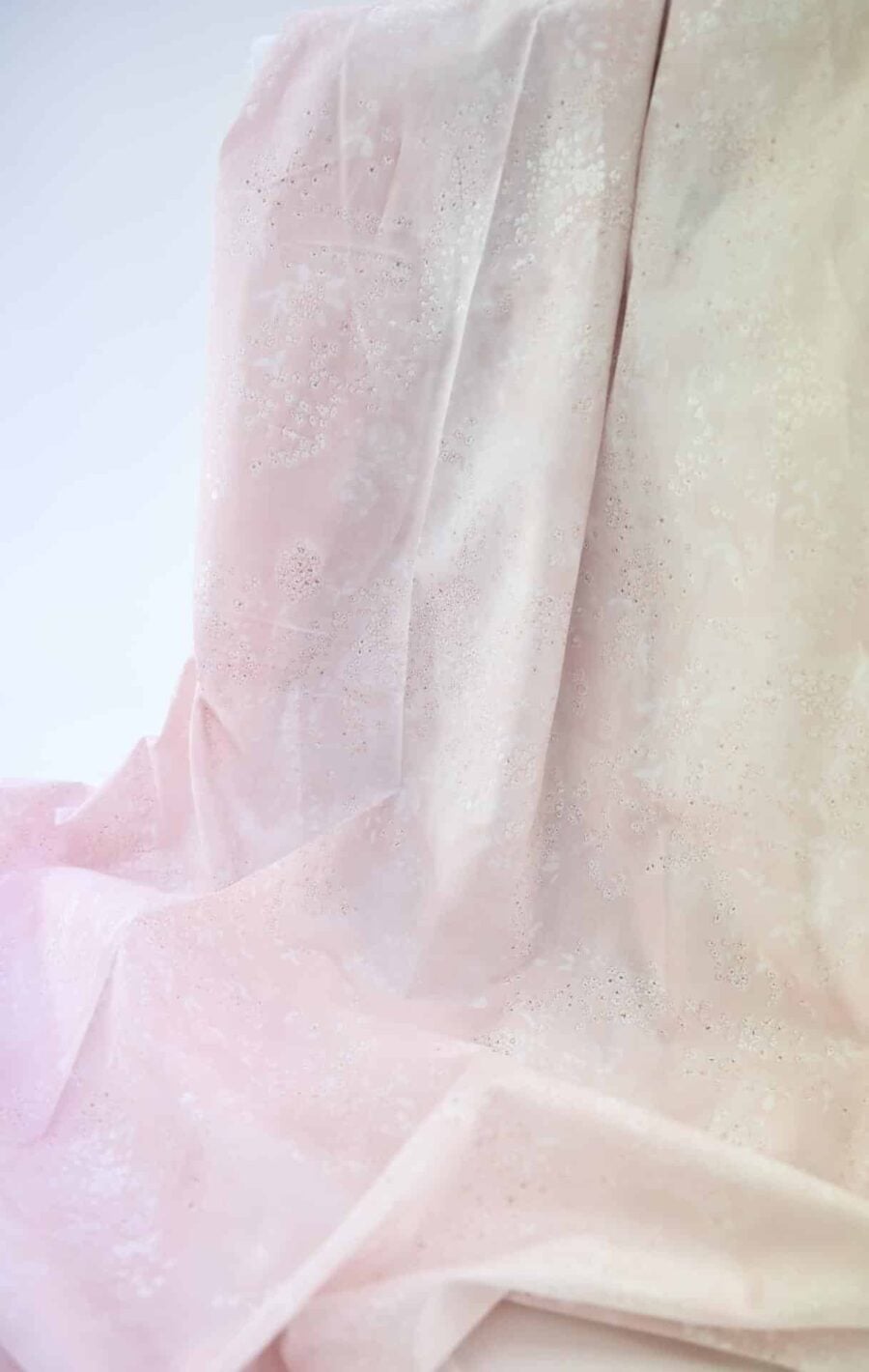 Nani IRO Lei Nani coton lawn bio rose. Japanese Fabric
