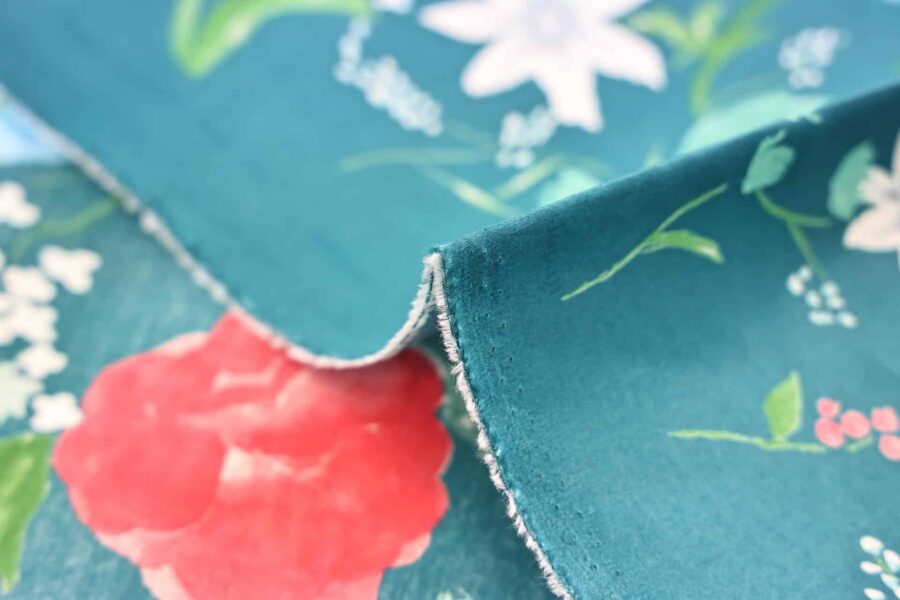 Nani IRO Rakuen soie et coton bleu canard. Japanese fabric
