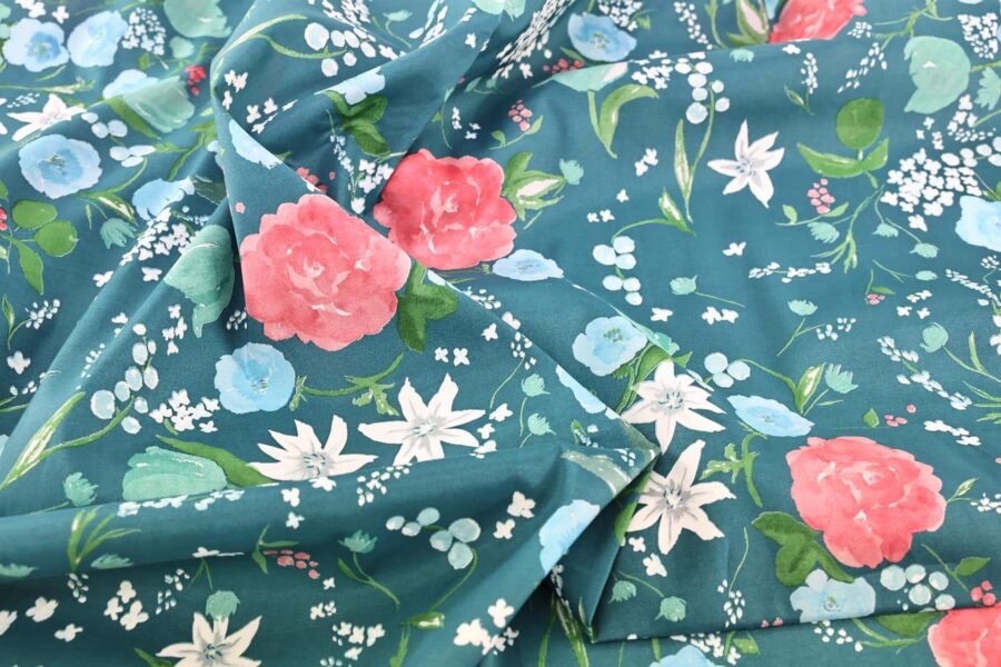 Nani IRO Rakuen soie et coton bleu canard. Japanese fabric