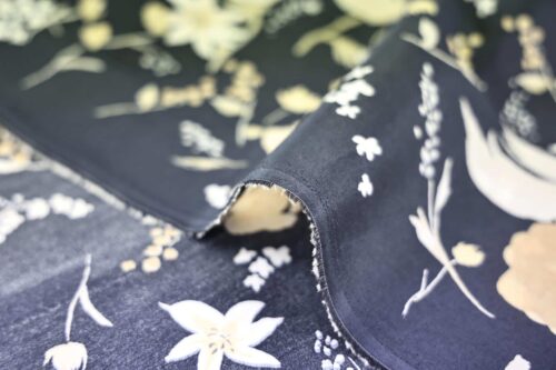 Nani IRO Rakuen soie et coton noir. Japanese fabric