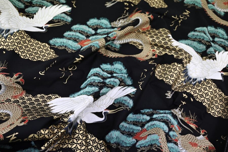 Tissu Grue et Dragon doré fond noir. Japanese fabric