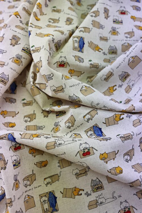 Tissu Japonais Chats dans Boîtes fond écru. Japanese fabric