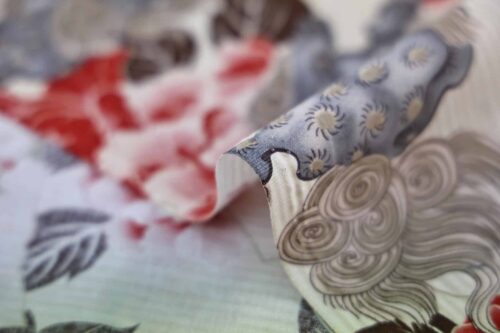 Tissu Japonais Komainu de Kokka fond écru. Japanese fabric