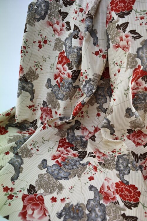 Tissu Japonais Komainu de Kokka fond écru. Japanese fabric