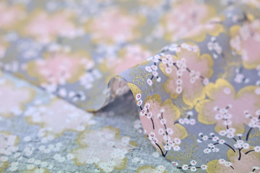 Tissu Japonais Ume rose doré fond gris. Japanese fabric