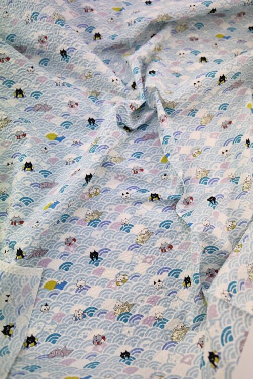 Tissu seersucker Japonais Neko Seigaiha kawaii. Japanese fabric