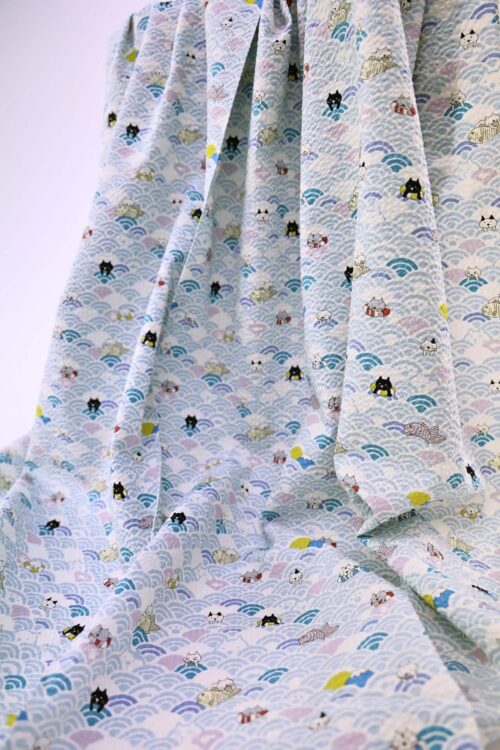 Tissu seersucker Japonais Neko Seigaiha kawaii. Japanese fabric