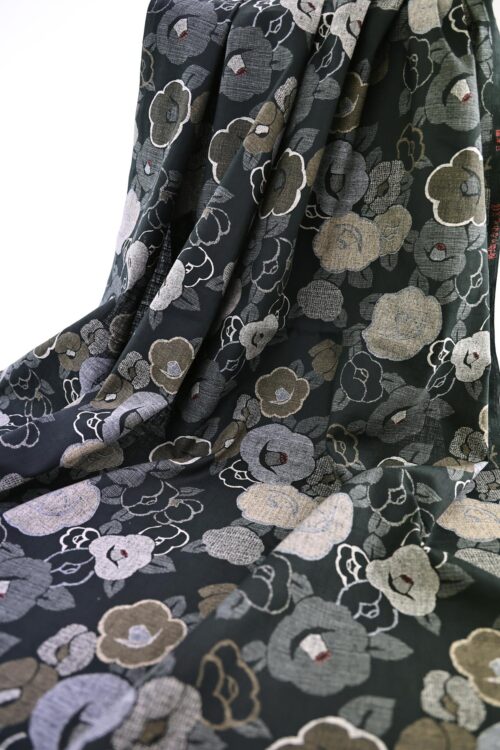 Coton dobby Japonais floral Tsubaki marron. Japanese fabrics
