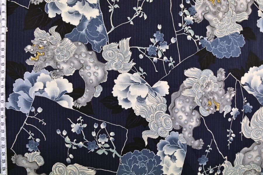 Tissu Japonais Komainu de Kokka fond bleu. Japanese fabric