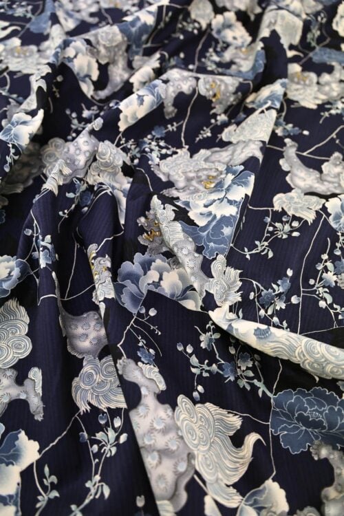 Tissu Japonais Komainu de Kokka fond bleu. Japanese fabric