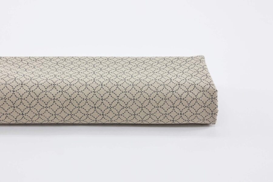 Tissu japonais Shippou pointillé fond écru. Japanese Fabric