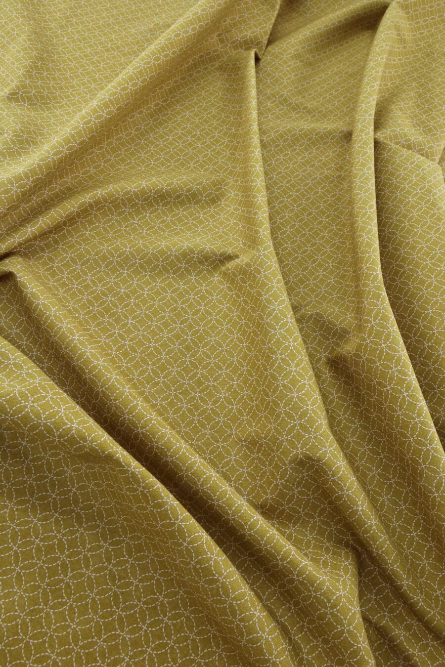 Tissu japonais Shippou pointillé fond jaune. Japanese fabric
