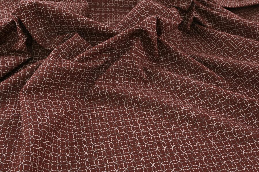 Tissu japonais Shippou pointillé fond rouge. Japanese fabric