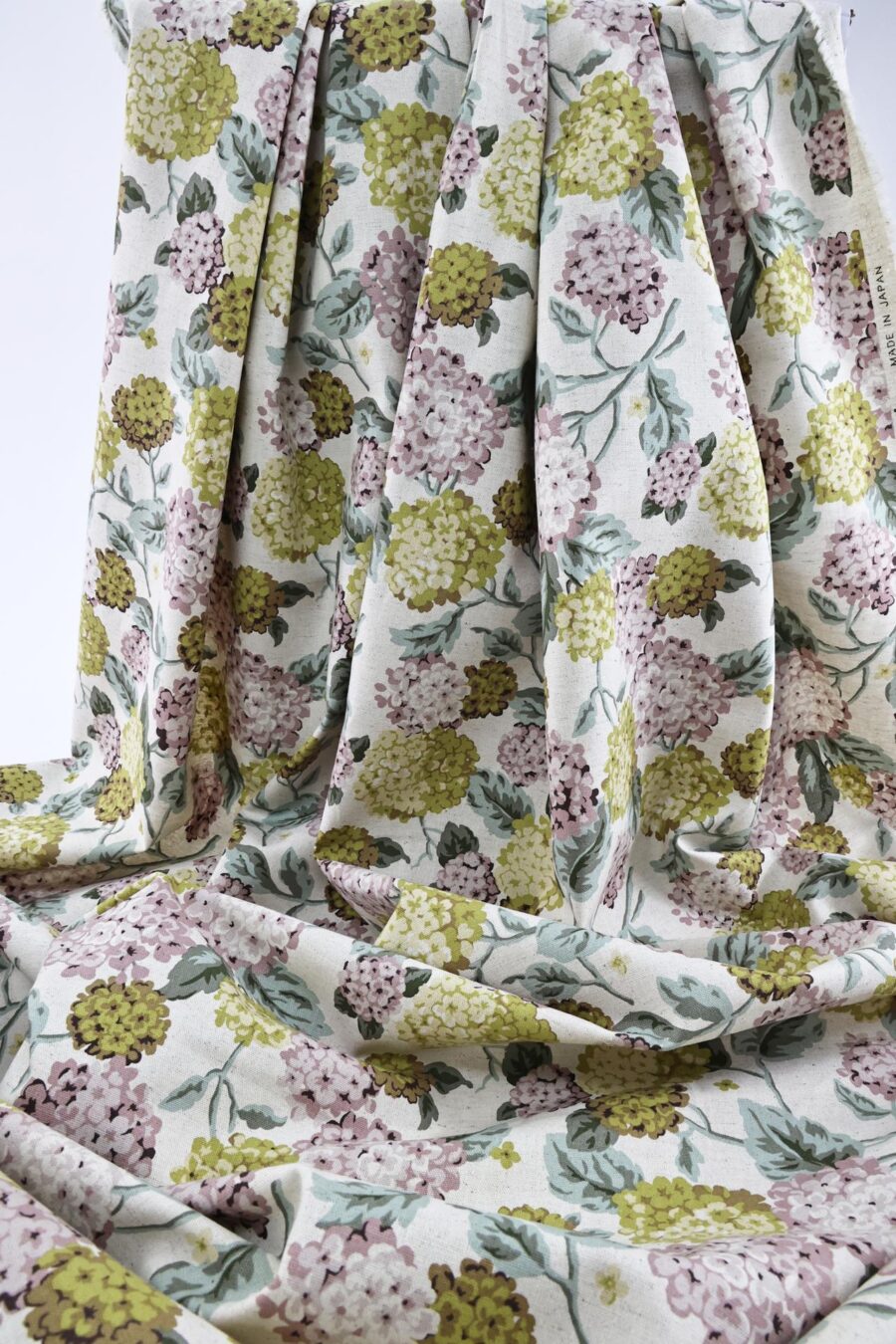 Canvas Japonais hortensia jaune. japanese fabric