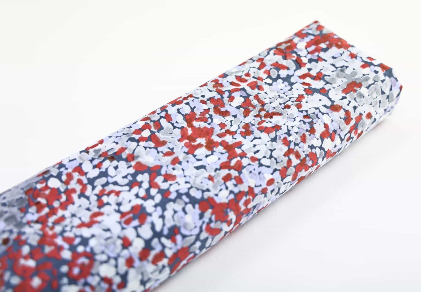Nani IRO Birds Eye satin de coton gris rouge. Japanese fabric