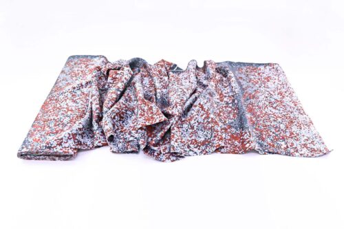 Nani IRO Birds Eye satin de coton gris rouge. Japanese fabric