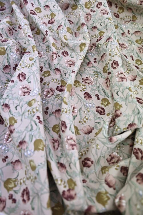 Tissu velours côtelé imprimé fleurs fond rose. japanese fabric
