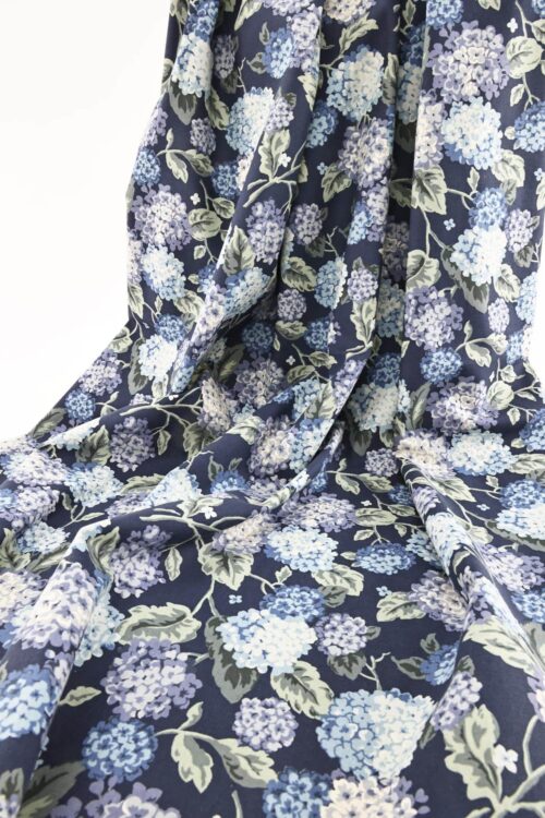 Canvas Japonais hortensia bleu marine. Japanese fabric