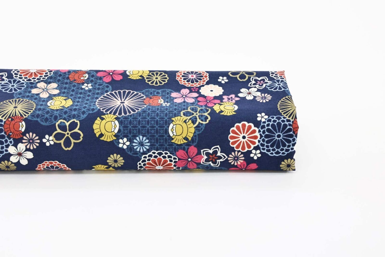 Tissu oiseaux kawaii et fleurs. Japanese fabric