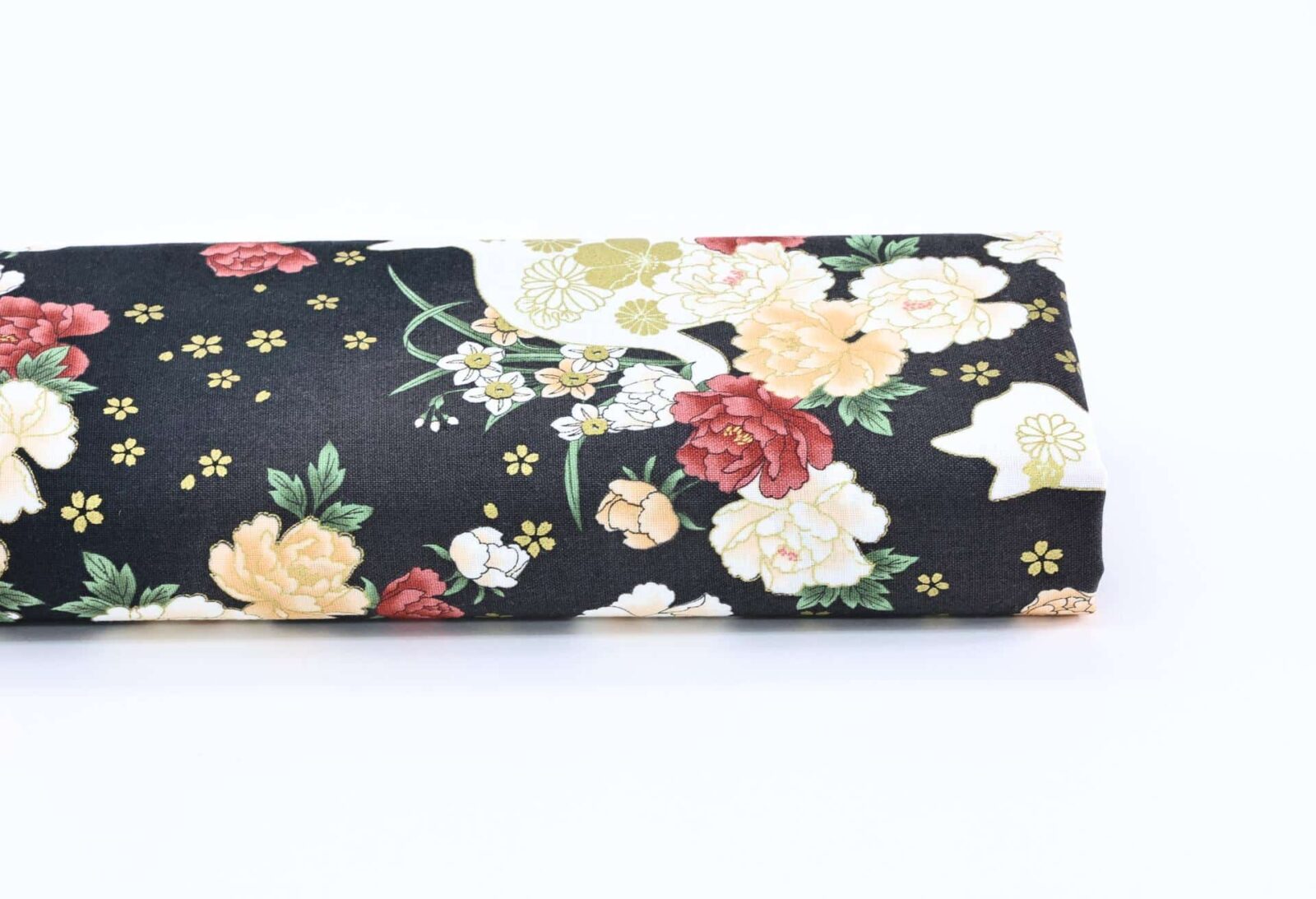 Tissu Japonais chats et fleurs dorées fond couleur noir. Japanese fabric