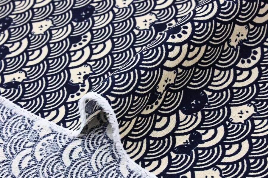 Tissu Maneki Neko Seigaiha bleu beige