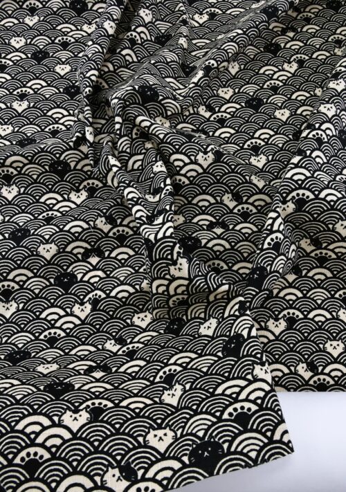 Tissu Maneki Neko Seigaiha noir beige