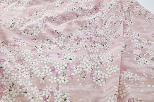 Tissu Japonais cerisier en floraison fond rose. Japanese fabric