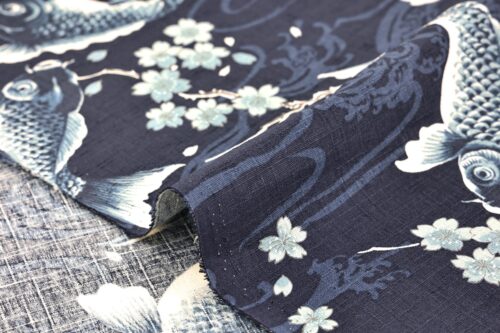 Tissu Japonais carpes et Sakura fond bleu marine. Japanese fabric