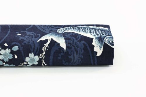 Tissu Japonais carpes et Sakura fond bleu marine. Japanese fabric