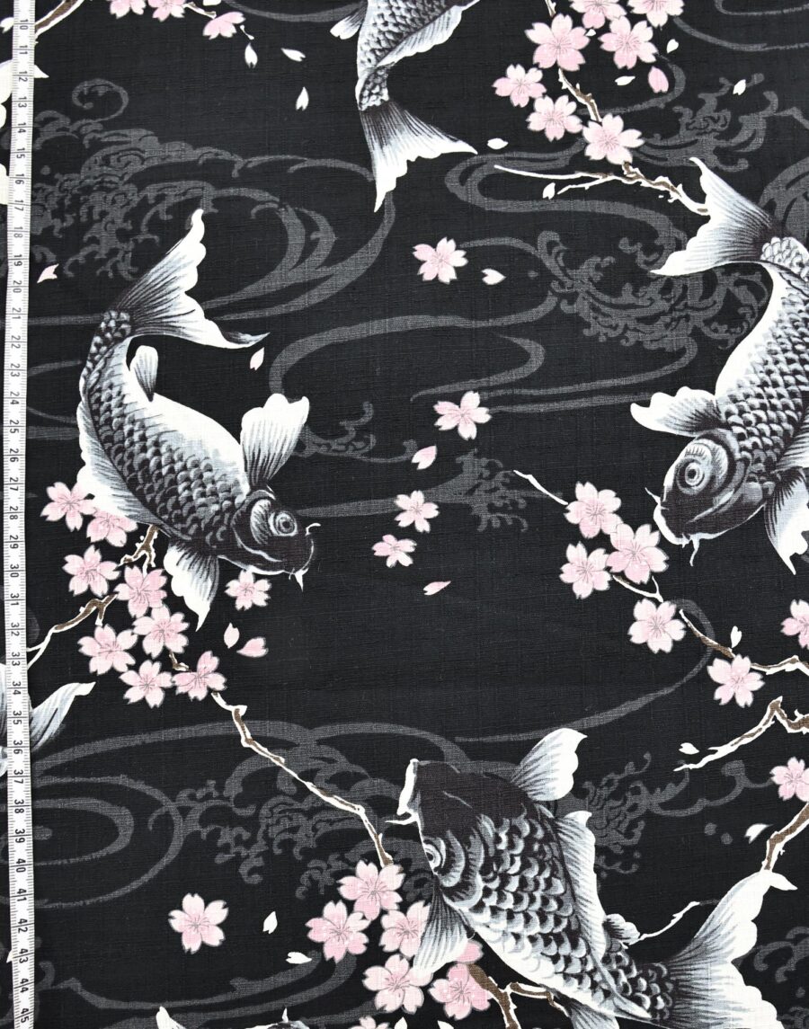 Tissu Japonais carpes et Sakura fond noir. Japanese fabric