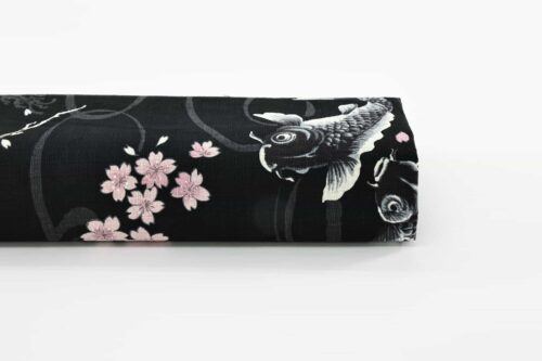 Tissu Japonais carpes et Sakura fond noir. Japanese fabric