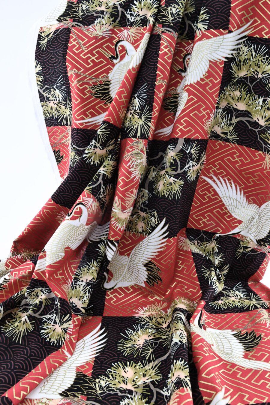 Japanese fabric Crane and red sayagata