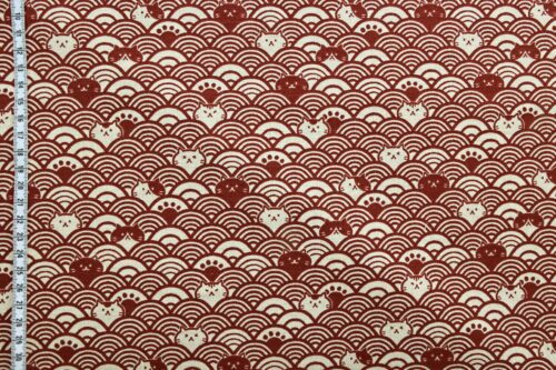 Maneki Neko seigaiha red beige fabric