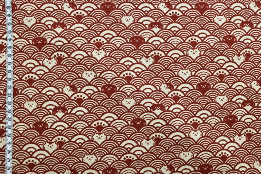 Maneki Neko seigaiha red beige fabric
