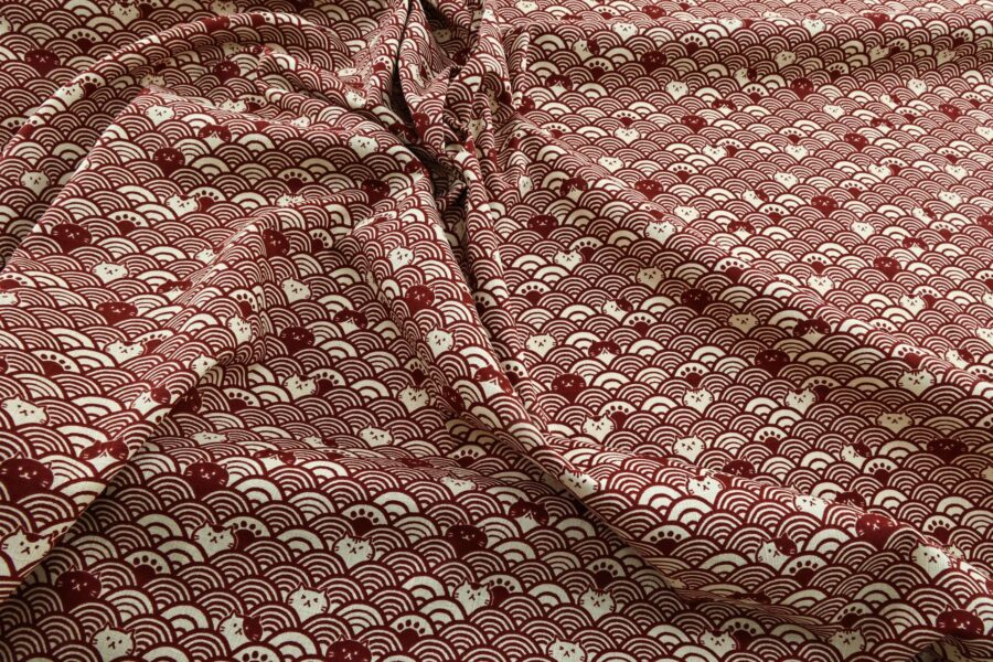 Maneki Neko seigaiha red beige fabric