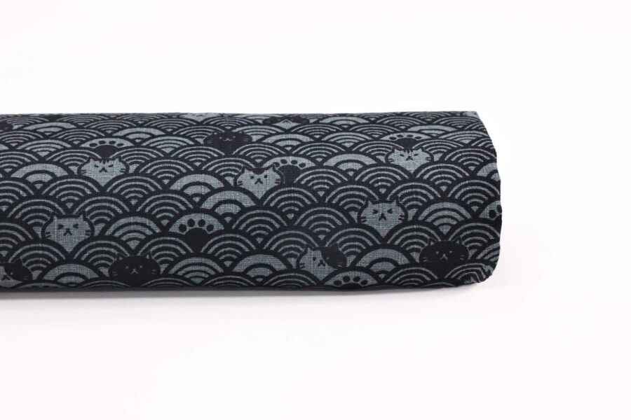 Maneki Neko seigaiha black grey fabric