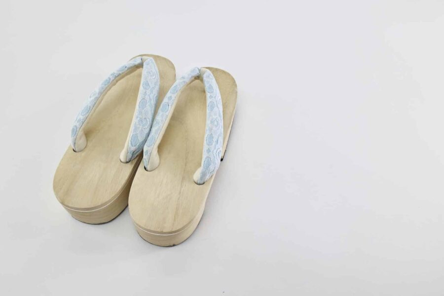 Wooden Geta with lace